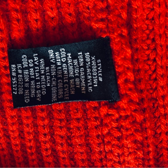 Sporty sweater L red boxy fit. - Picture 5 of 6